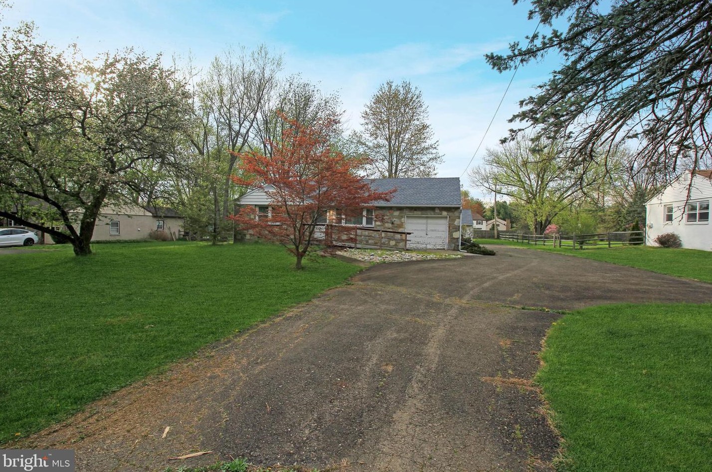 607 Wales Rd, North Wales PA  19454-1724 exterior