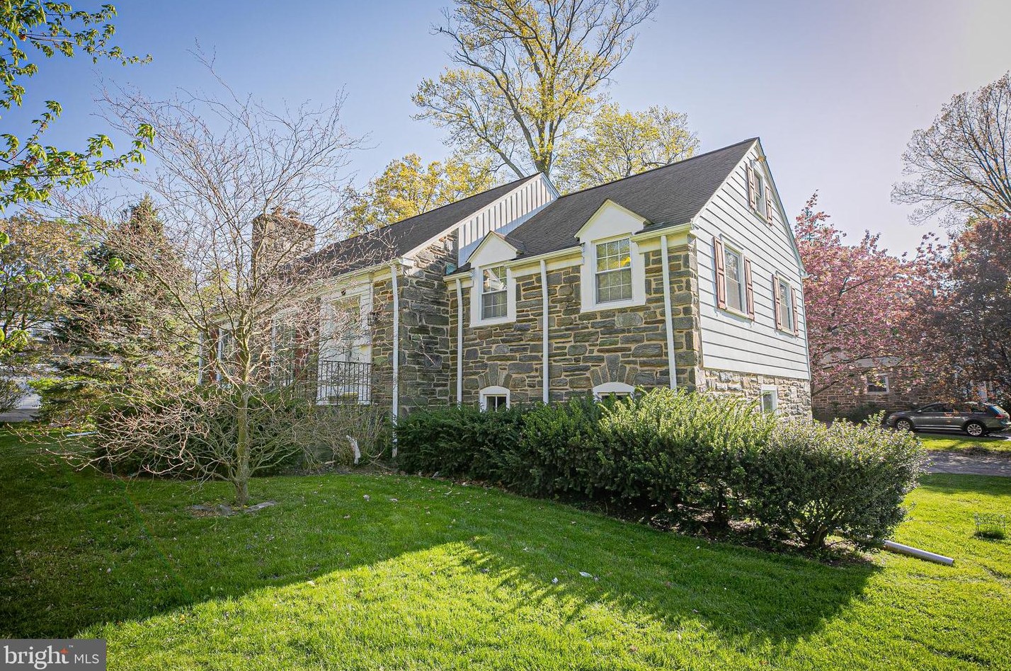526 Williams Rd, Penn Wynne, PA 19096