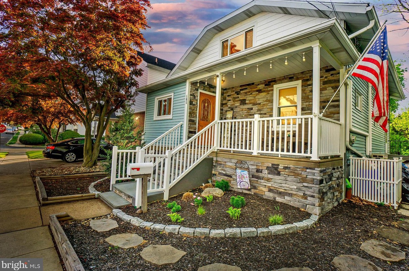 105 Penn Ave, Meadowbrook, PA 19046-4248