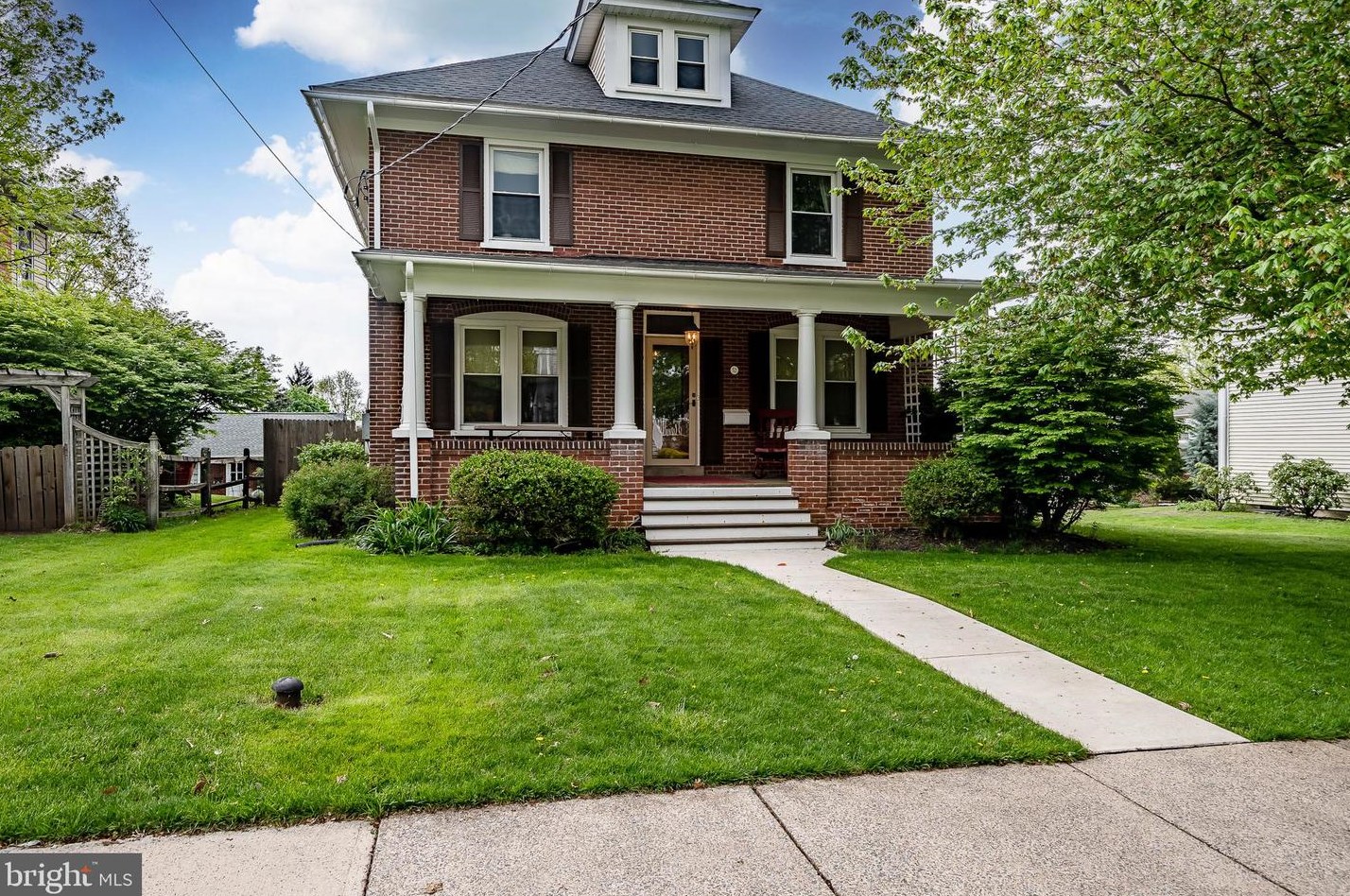 52 W Summit St, Souderton, PA 18964