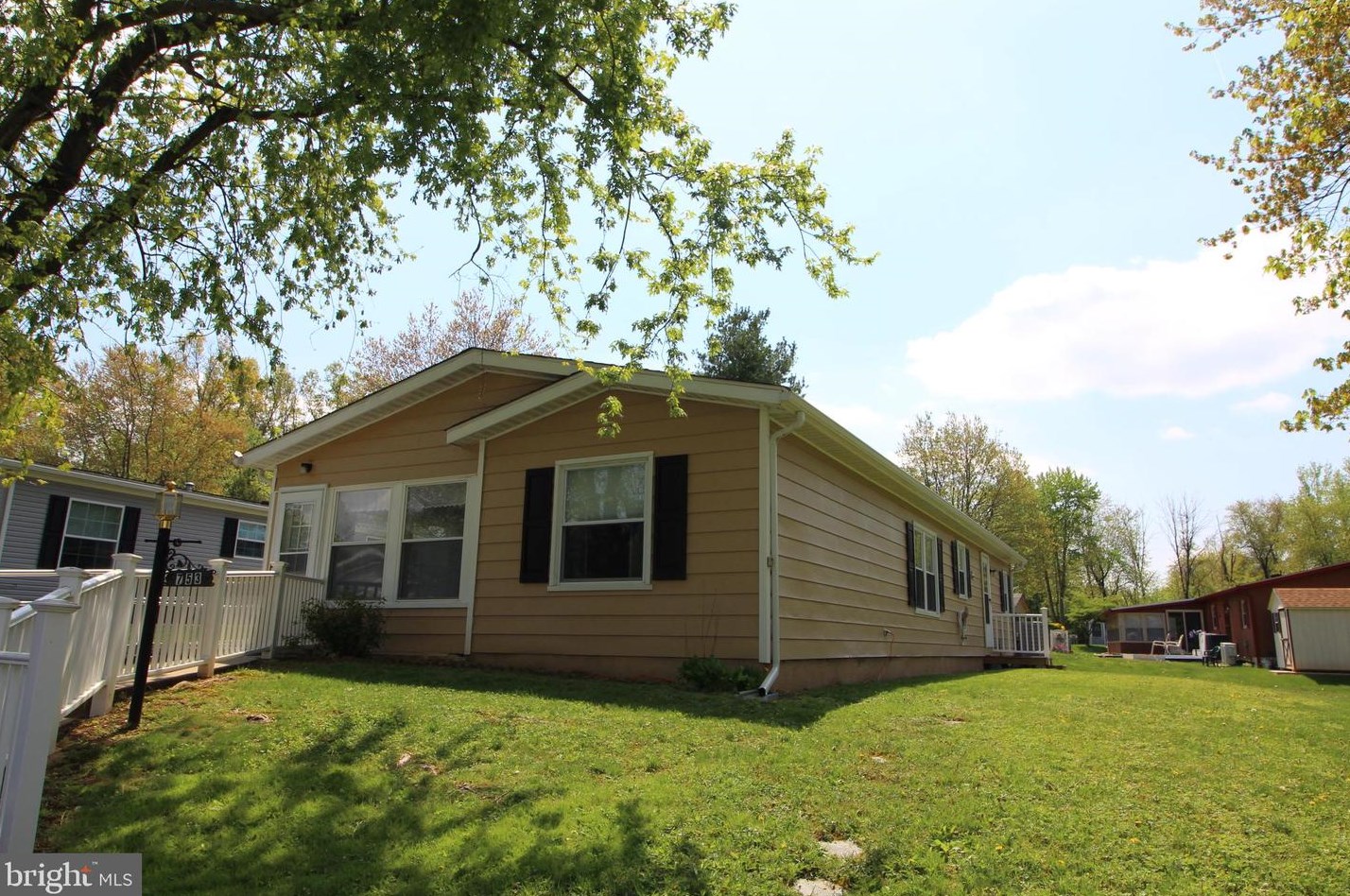 753 Hidden Springs Ln, North Wales, PA 19454