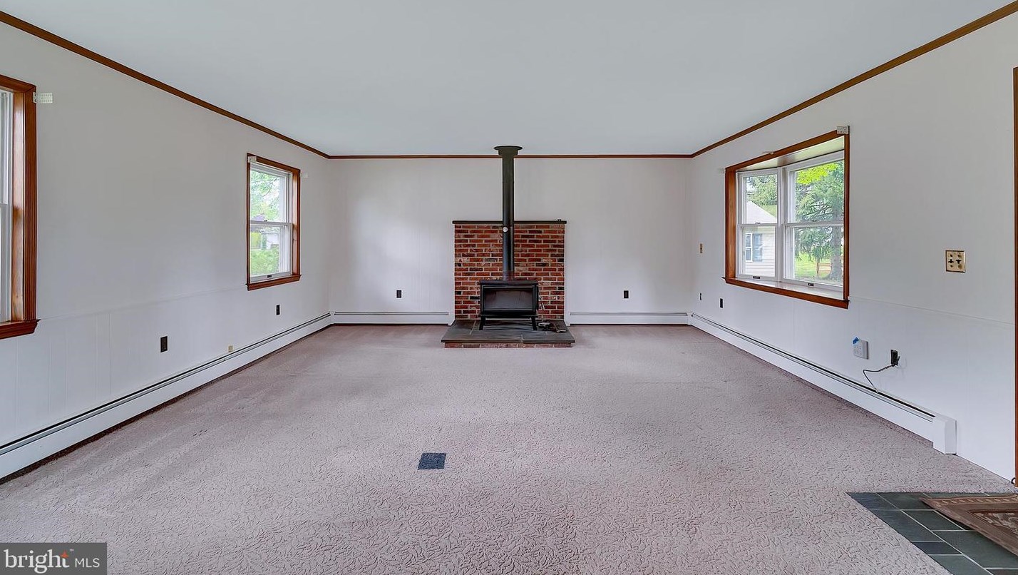 1820 Patricia Ave, Willow Grove, PA 19090