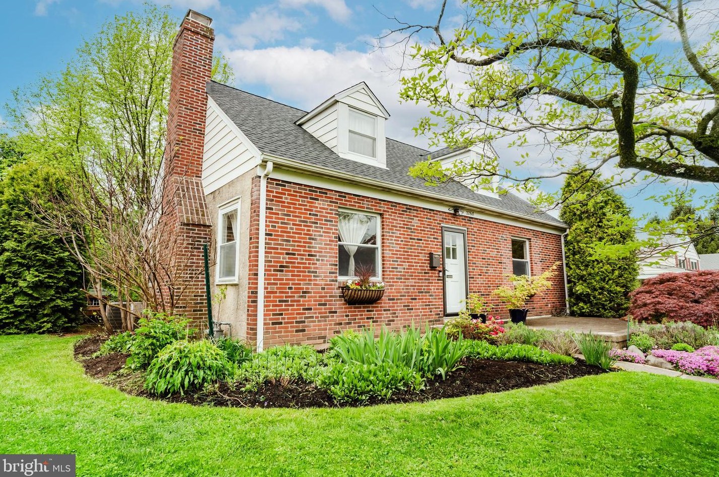 2268 Cross Rd, Ardsley, PA 19038-5002