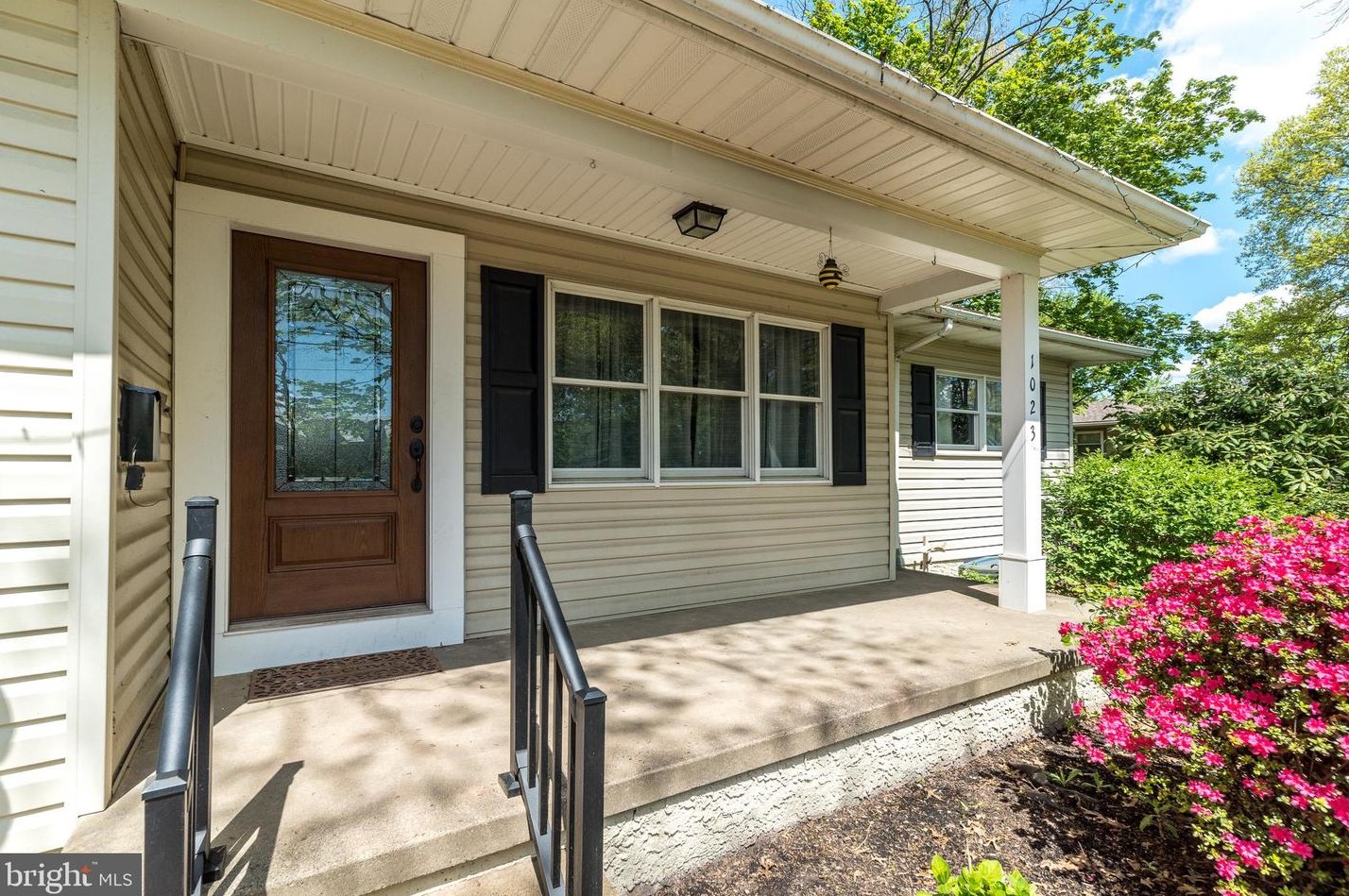 1023 Spruce St, Pottstown, PA 19464