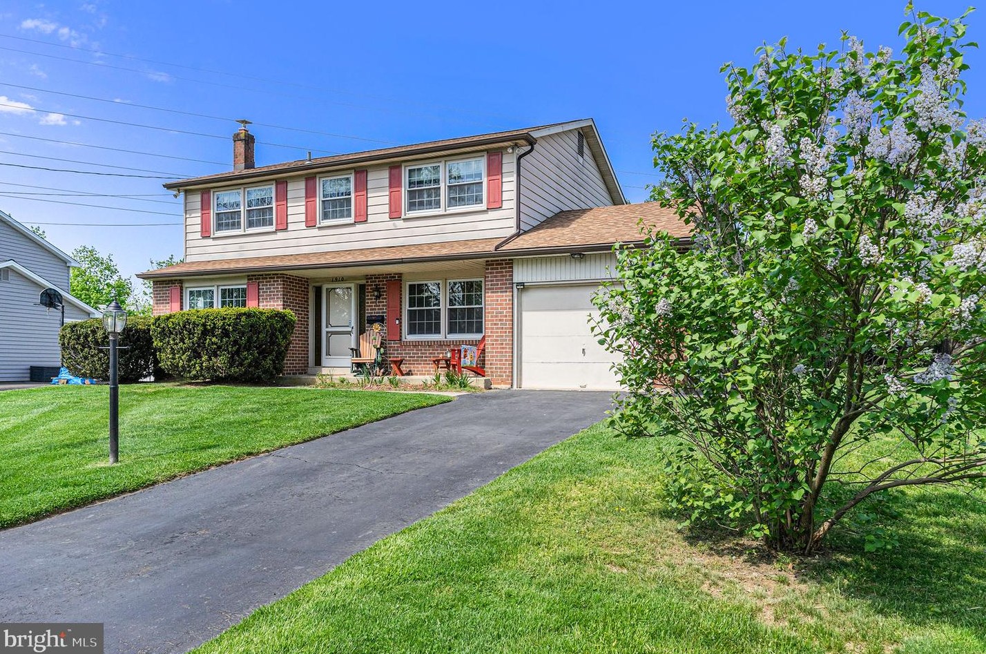 1910 Scott Rd, Oreland, PA 19075