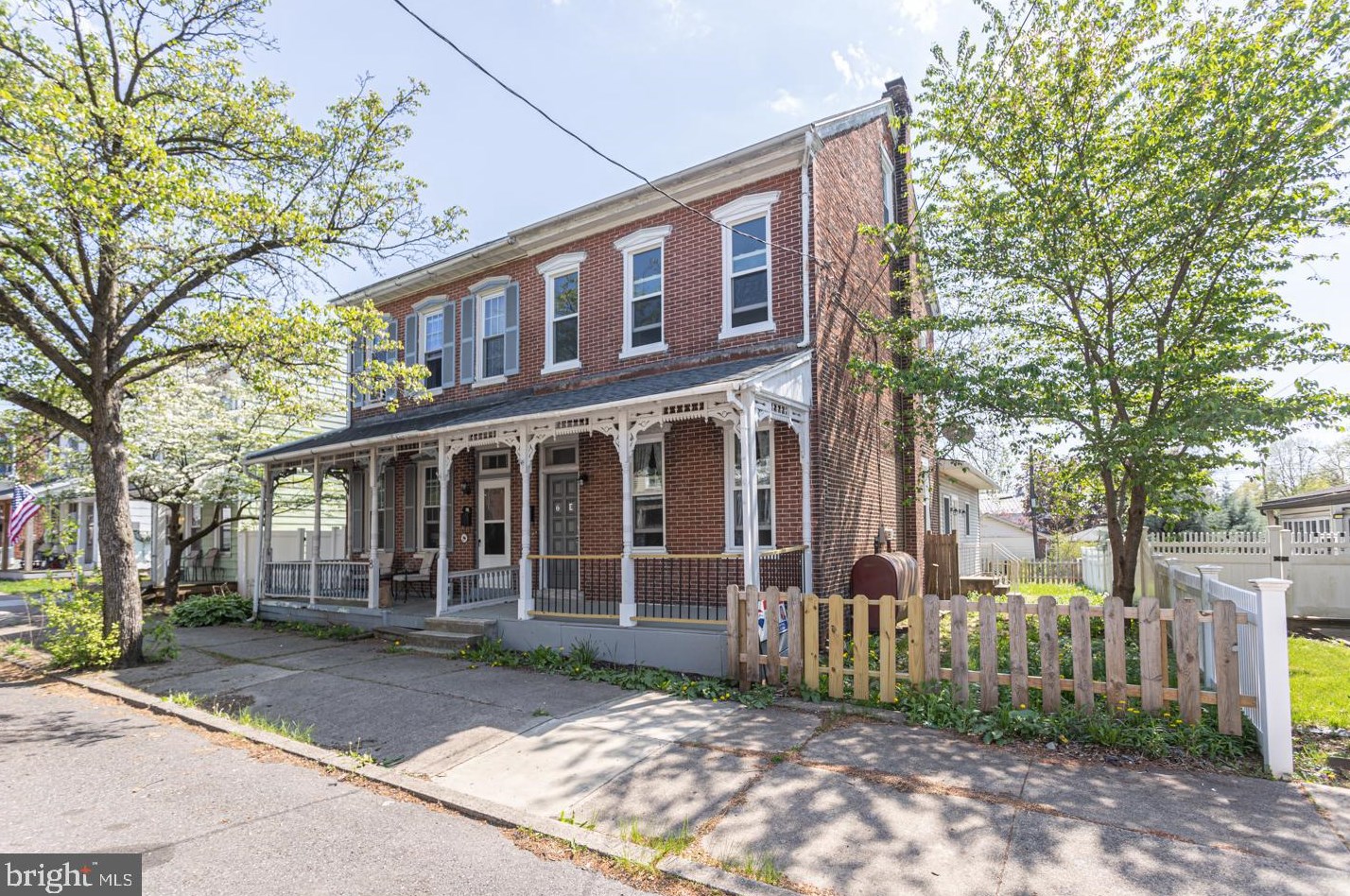 6 2nd St, Pottstown, PA 19464-5204