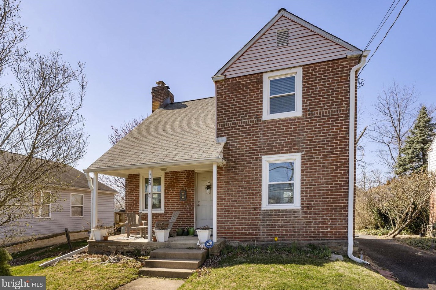 720 N York Rd, Willow Grove, PA 19090