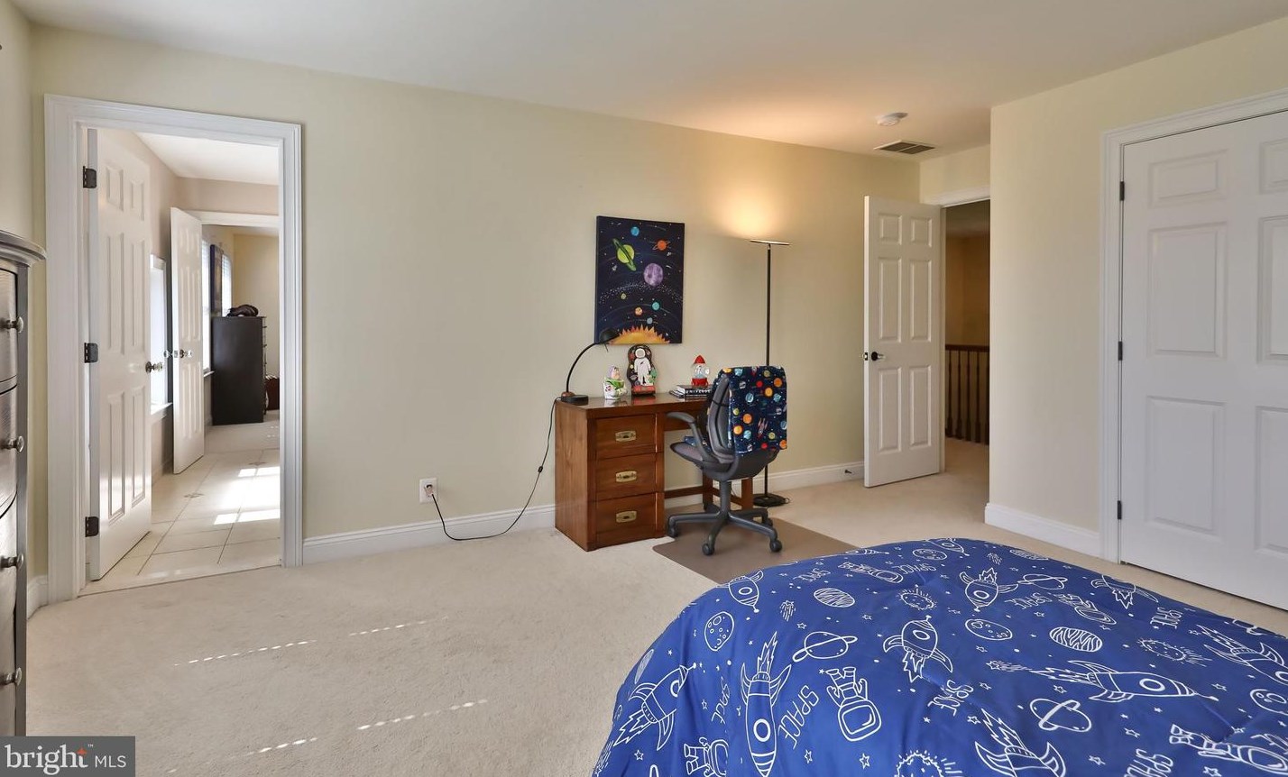 1318 Pine Brook Ct, Prospectville PA  19002-1177 exterior