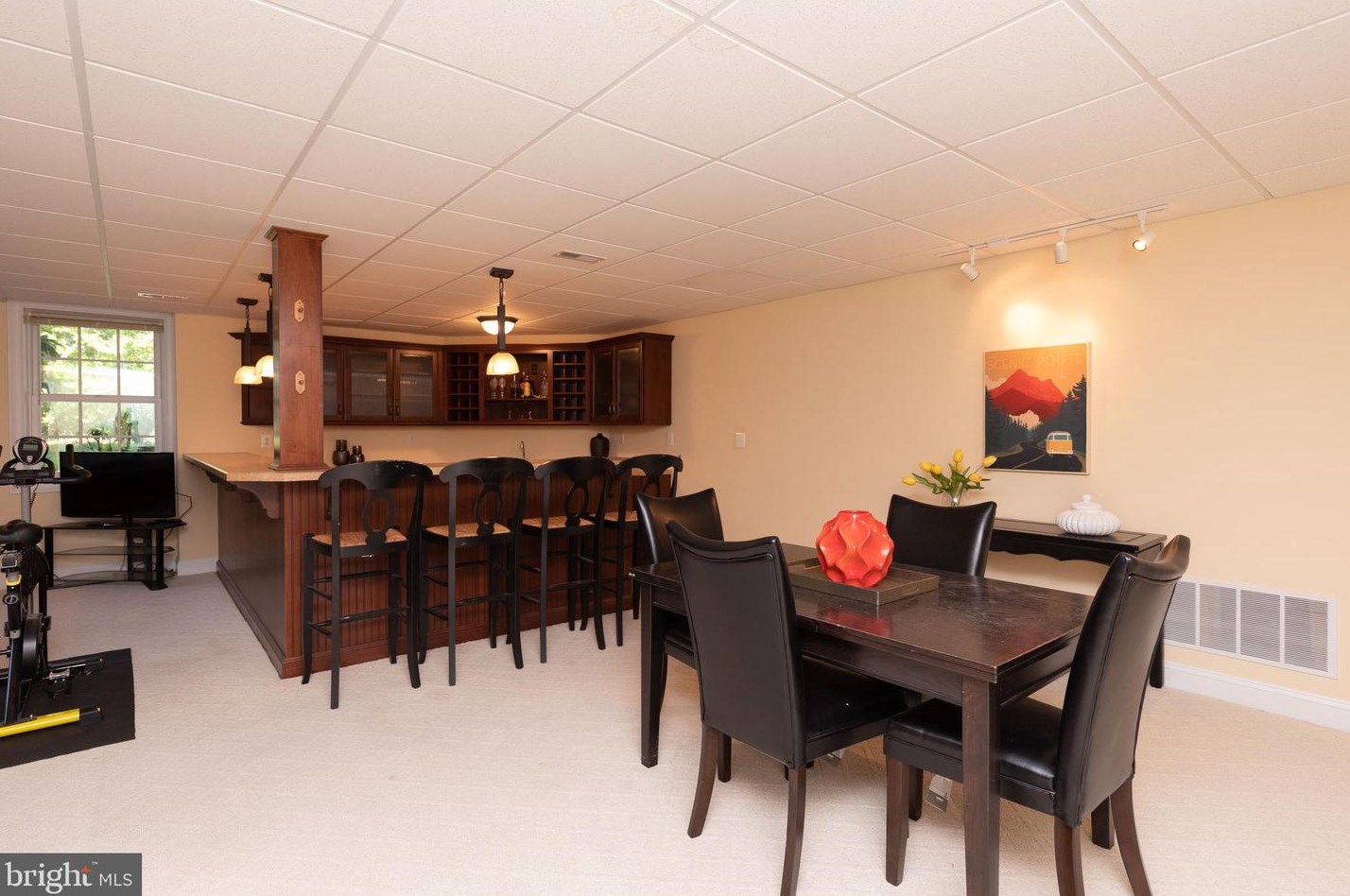 1318 Pine Brook Ct, Prospectville PA  19002-1177 exterior