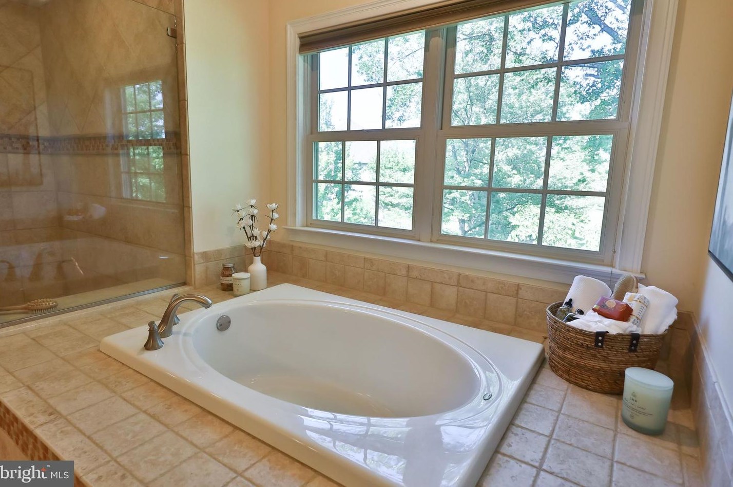 1318 Pine Brook Ct, Prospectville PA  19002-1177 exterior