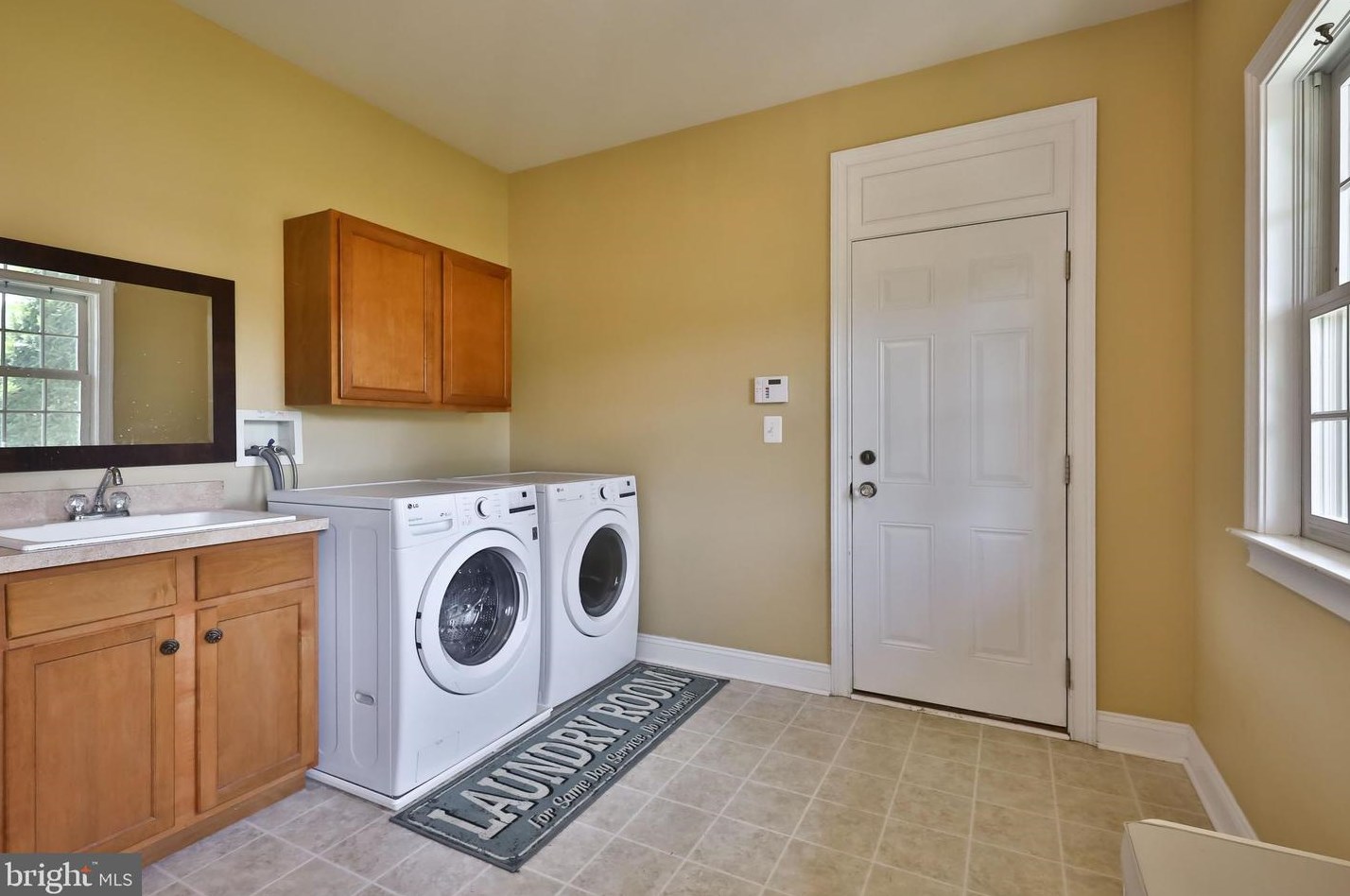 1318 Pine Brook Ct, Prospectville PA  19002-1177 exterior