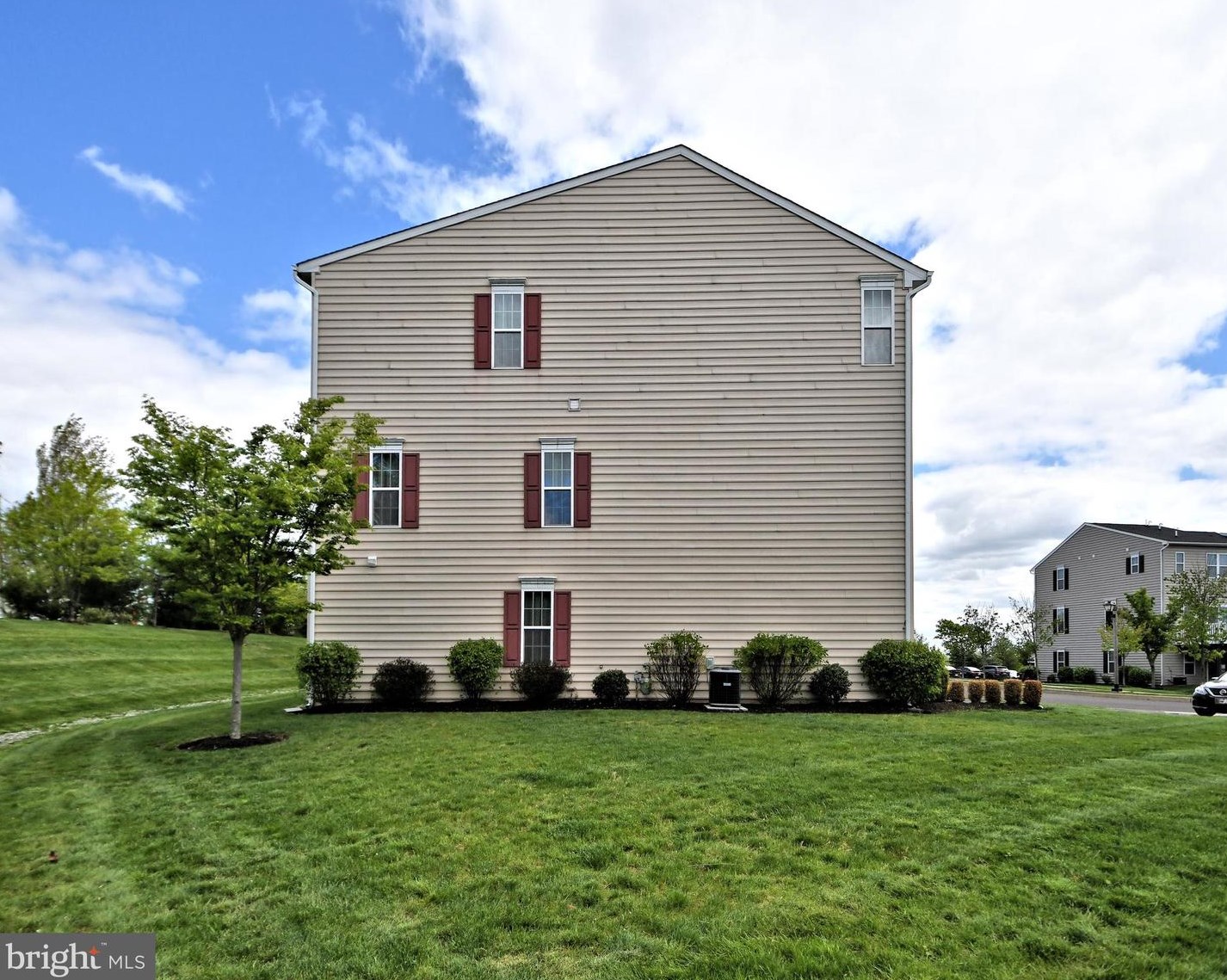 714 Susan Cir, North Wales PA  19454-1420 exterior