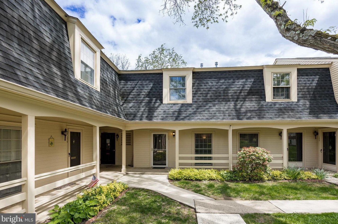 172 Albemarle Dr, Blue Bell, PA 19422
