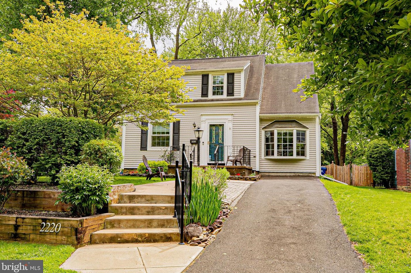 2220 Pleasant St, Ardsley, PA 19038-7649