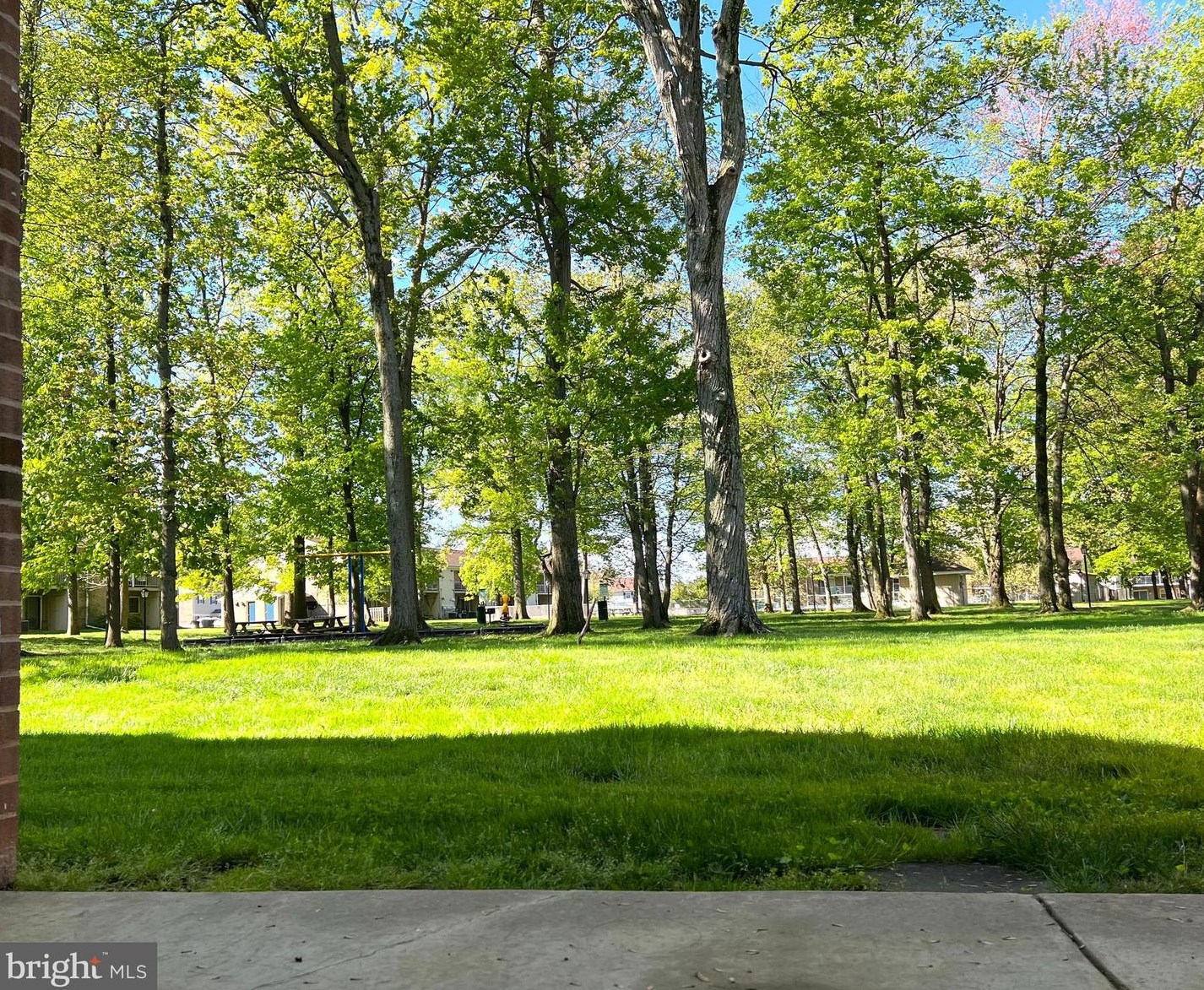 24 Shannon Dr, North Wales PA 19454-4031 exterior