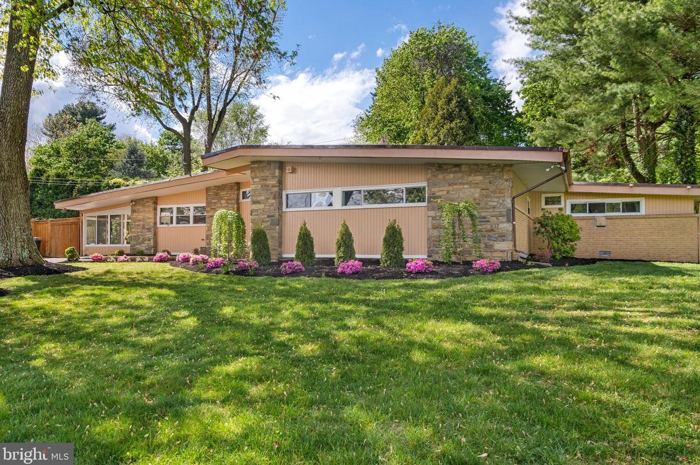 1022 Arboretum Rd, Wyncote, PA 19095