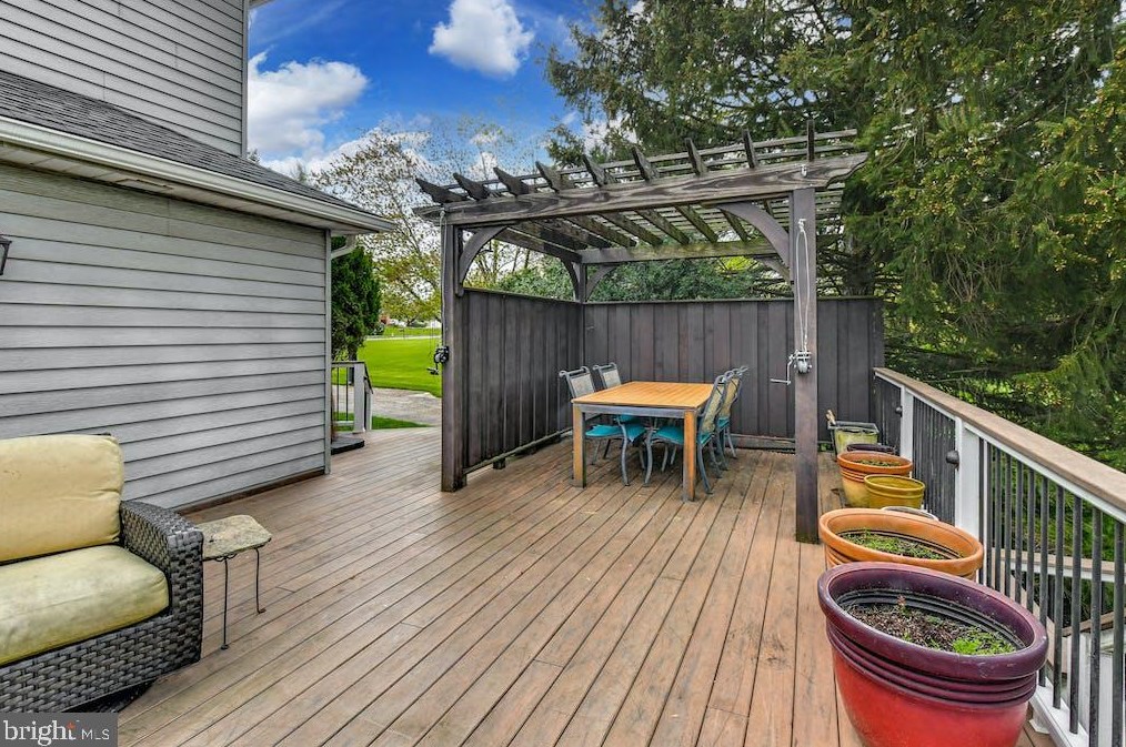 757 Shearer St, North Wales PA  19454-2747 exterior