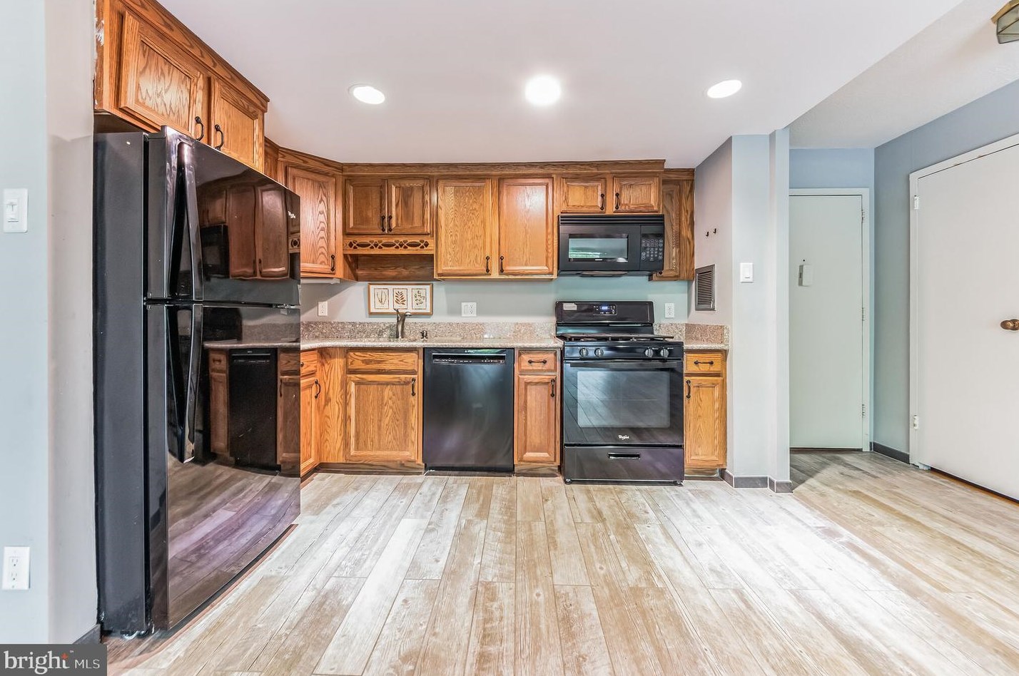 100 West Ave #119-s, Meadowbrook, PA 19046