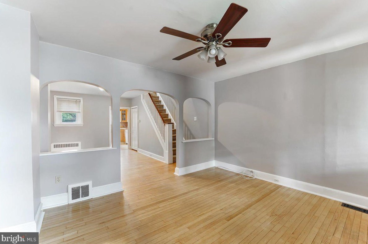 310 Iona Ave, Penn Valley PA  19072-1927 exterior