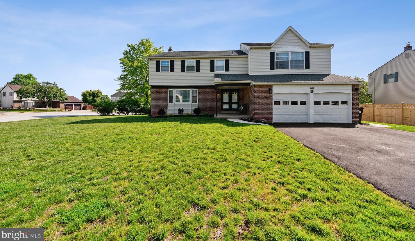 767 Champlain Dr, Norristown, PA 19406