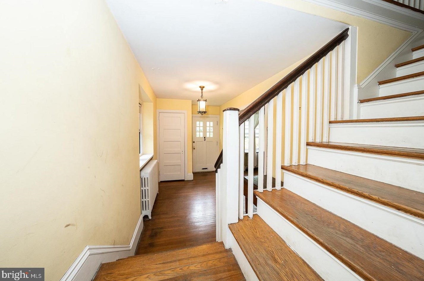 254 Hathaway Ln, Penn Wynne PA 19096-1924 exterior