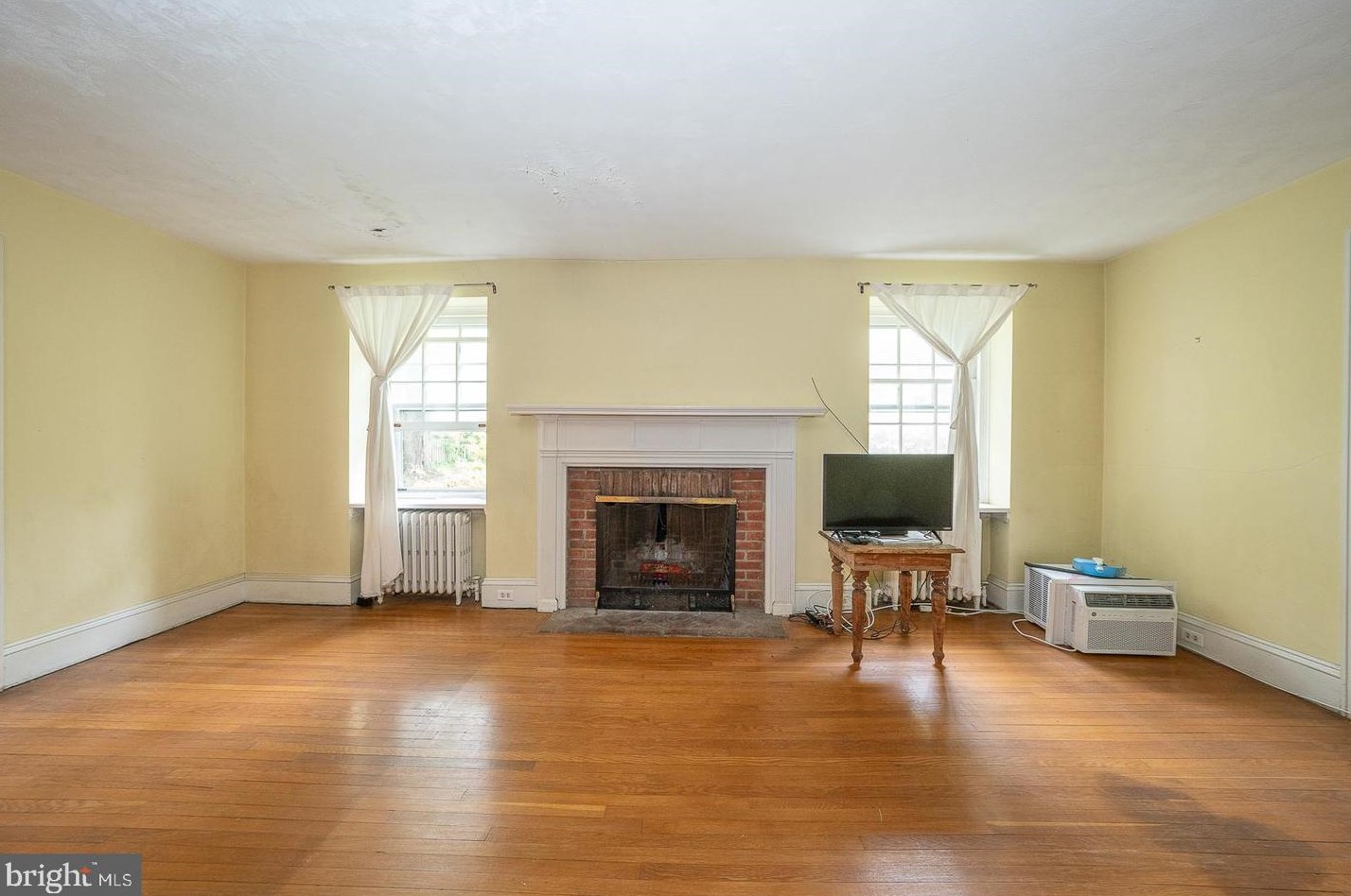 254 Hathaway Ln, Penn Wynne PA 19096-1924 exterior