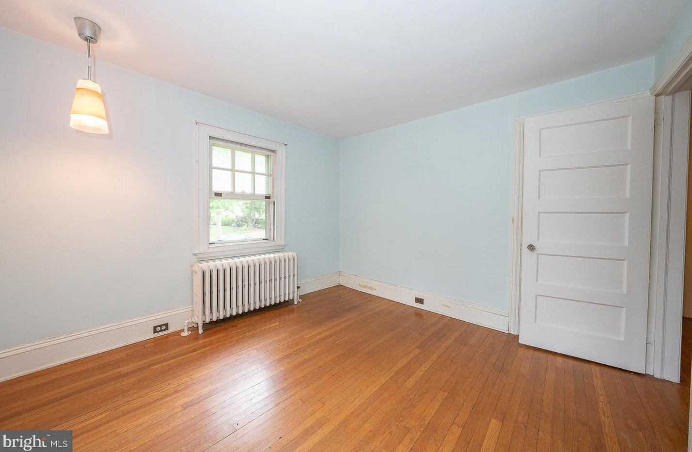 254 Hathaway Ln, Penn Wynne PA 19096-1924 exterior