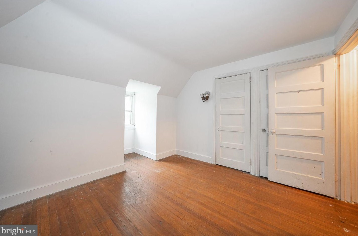 254 Hathaway Ln, Penn Wynne PA 19096-1924 exterior