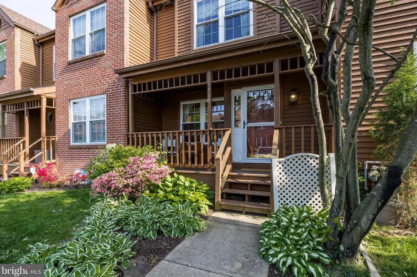 128 Juniper Ct, Collegeville, PA 19426