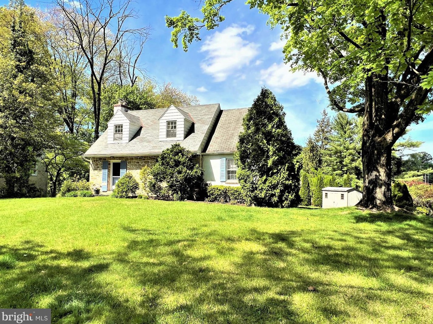 301 Hewett Rd, Wyncote, PA 19095
