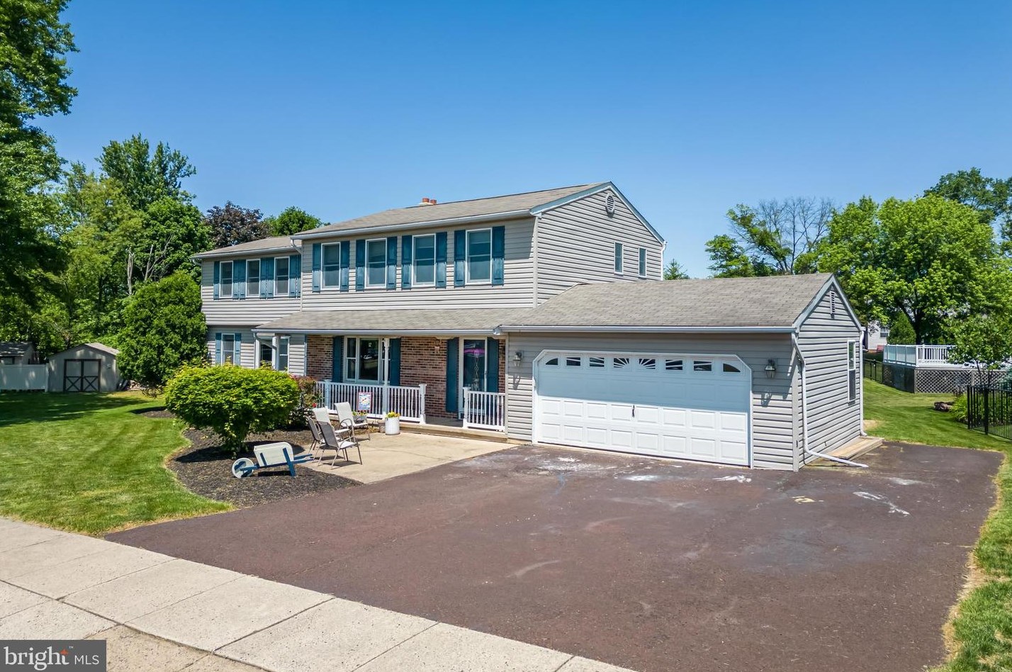 1525 Liberty Bell Dr, Harleysville, PA 19438