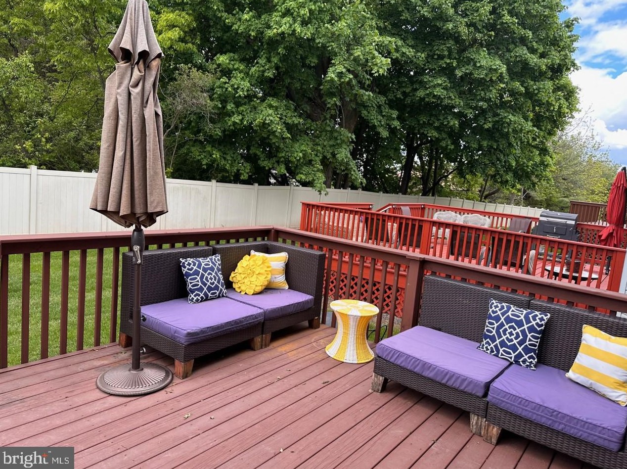 402 Truman Ct, Norristown, PA 19403