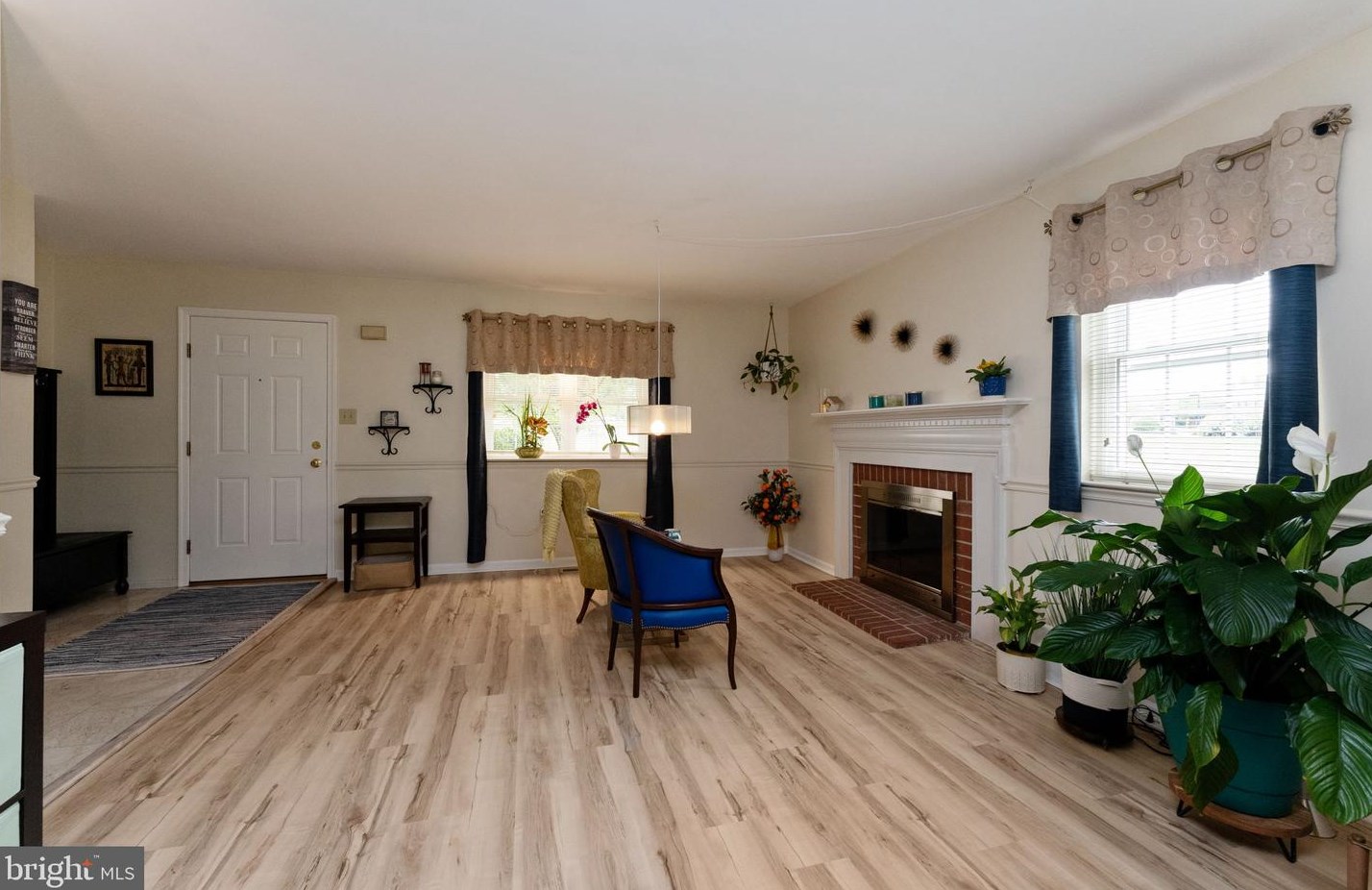 1301 Village Green Dr, Gilbertsville, PA 19525