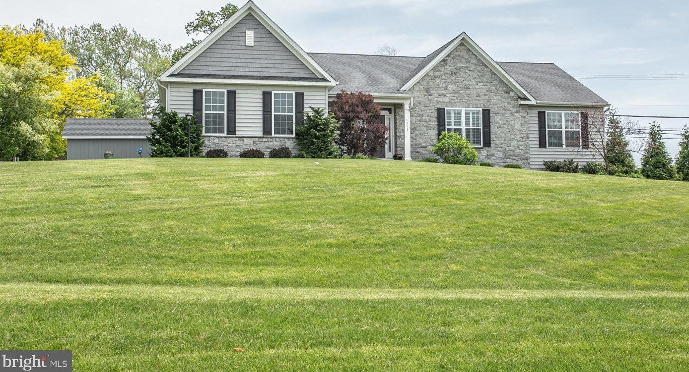 1515 Yeager Rd, Limerick, PA 19468