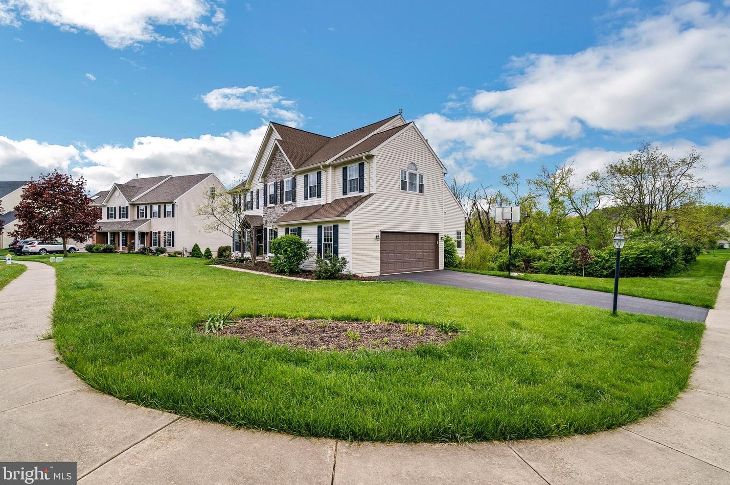 742 Jamestown Rd, Collegeville, PA 19426