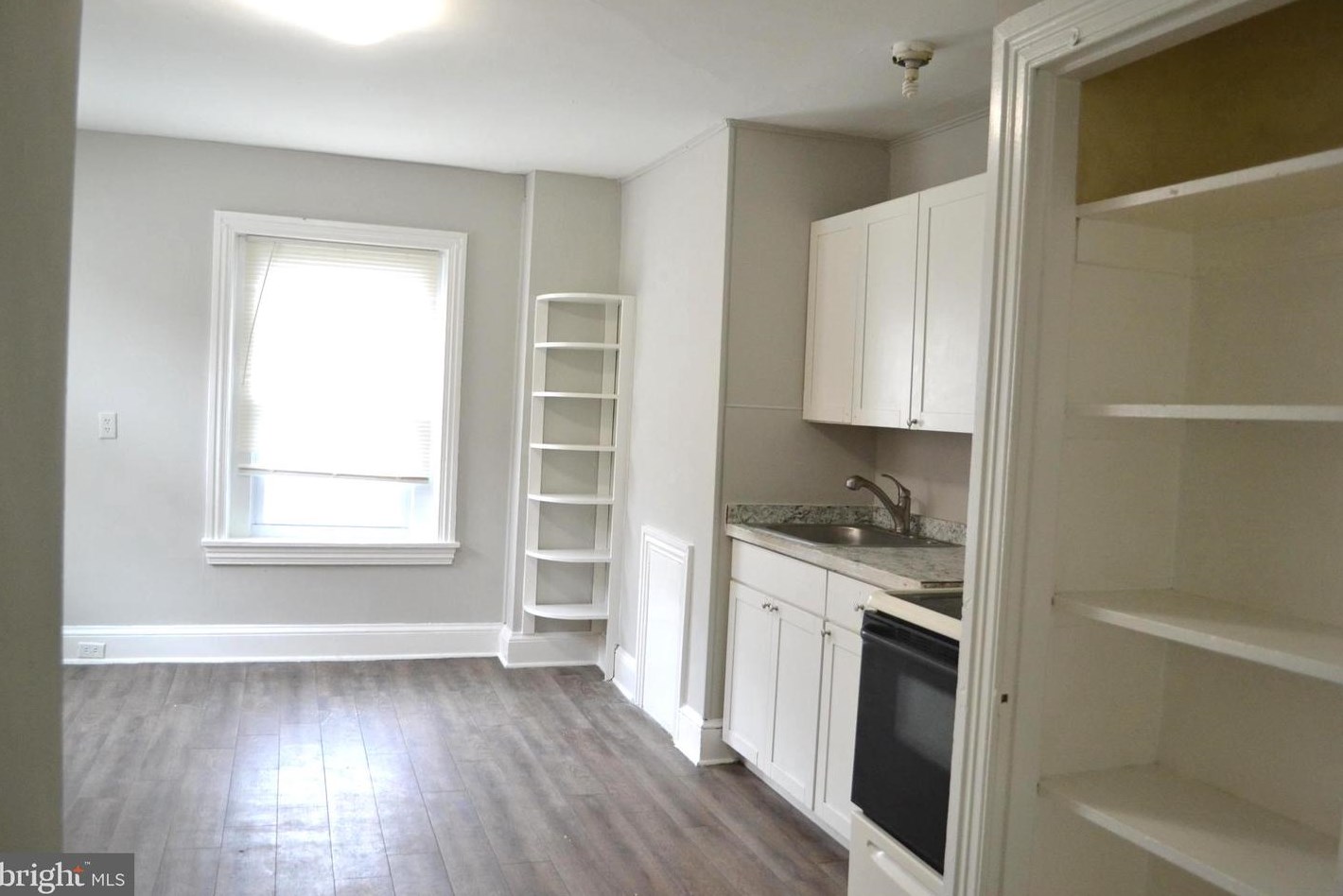 24 N Charlotte St #301, Pottstown, PA 19464