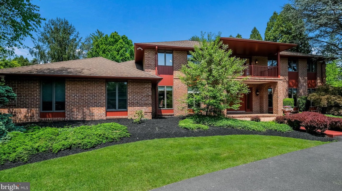 1345 Jamison Ln, Meadowbrook, PA 19046