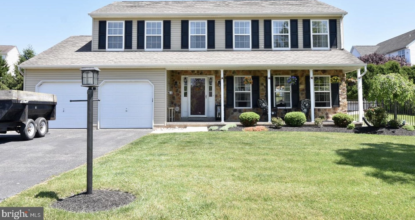 1065 Ruby Cir, Gilbertsville, PA 19525