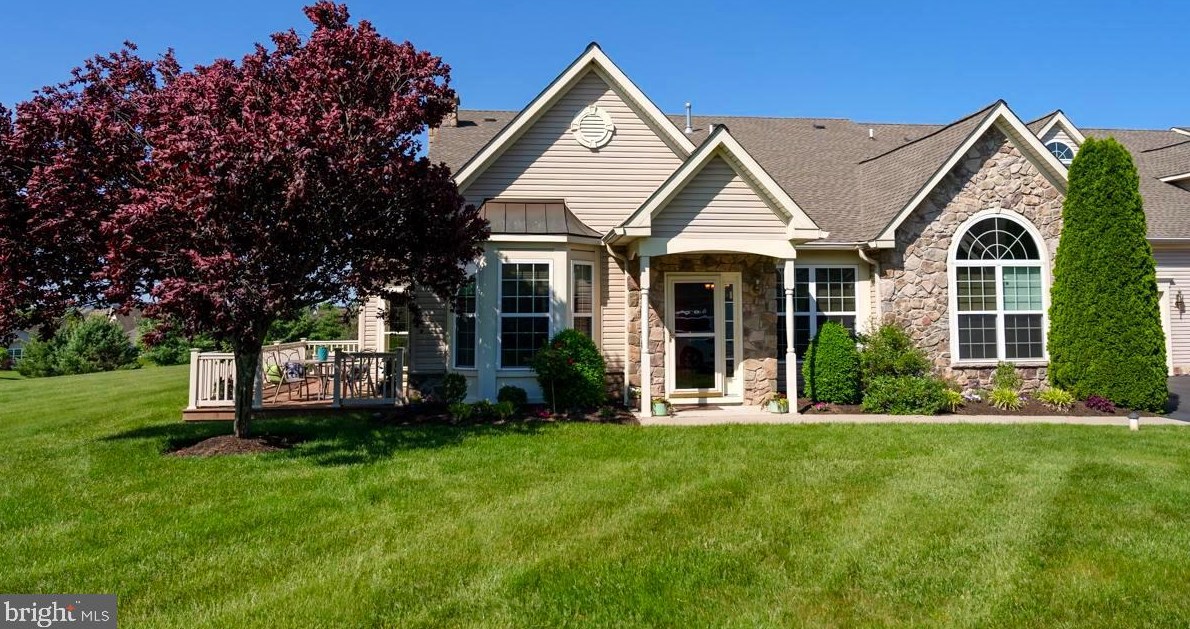 472 Pebble Beach Dr, Limerick, PA 19468