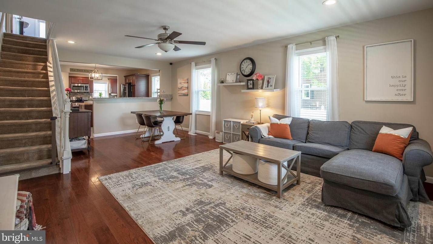 221 6th St, North Wales PA  19454-2905 exterior