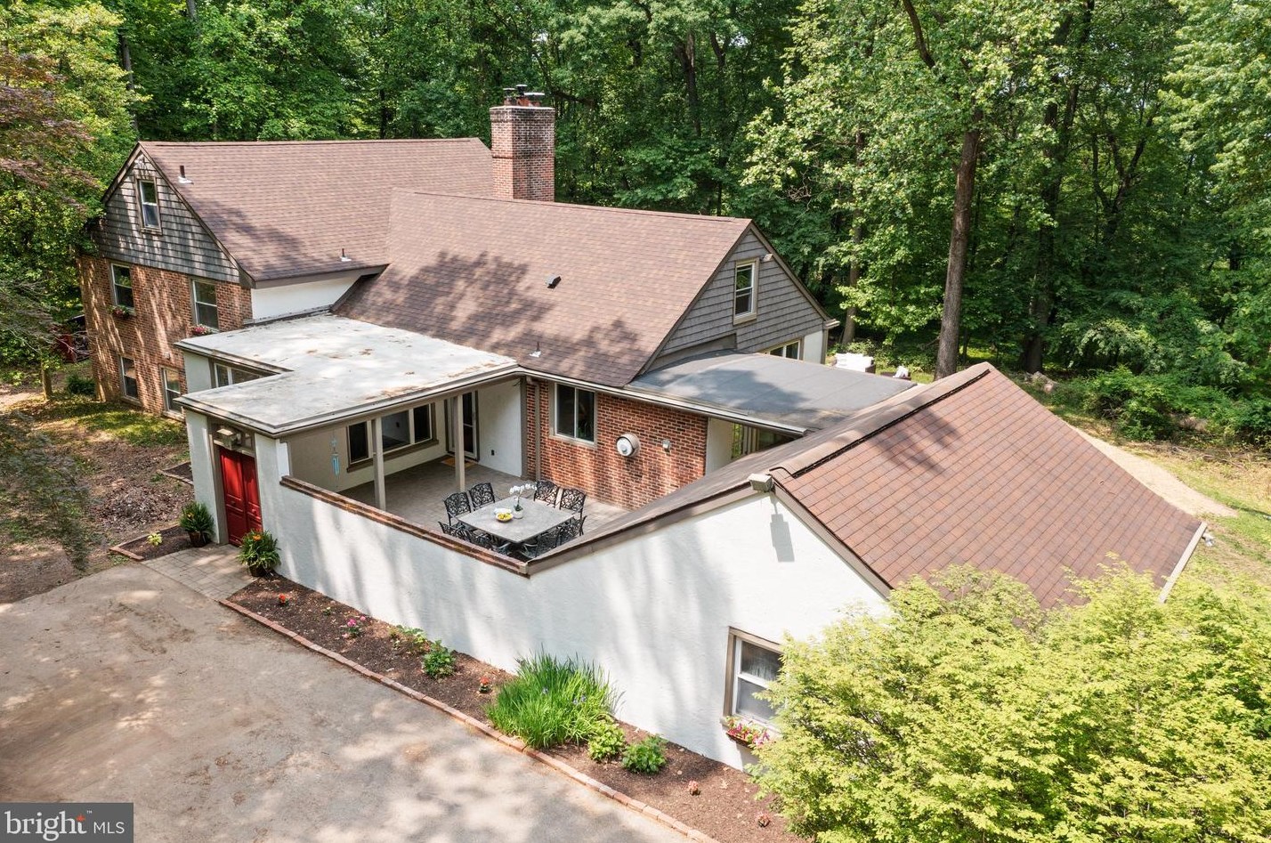 220 Hughes Rd, Norristown, PA 19406