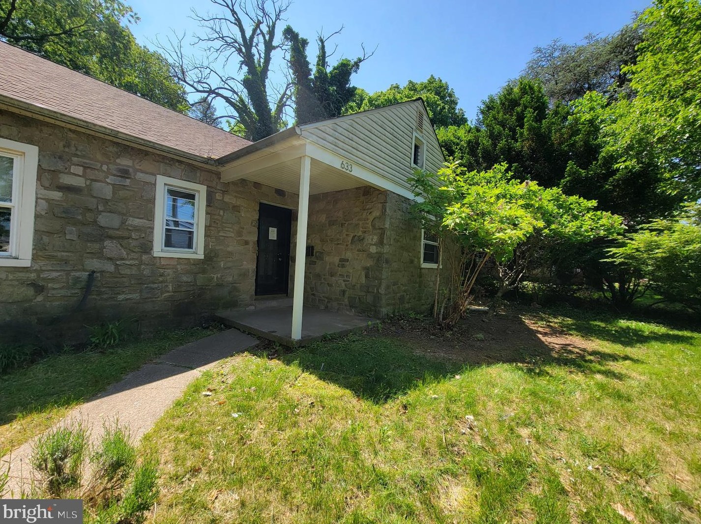 633 Highland Ave, Meadowbrook, PA 19046