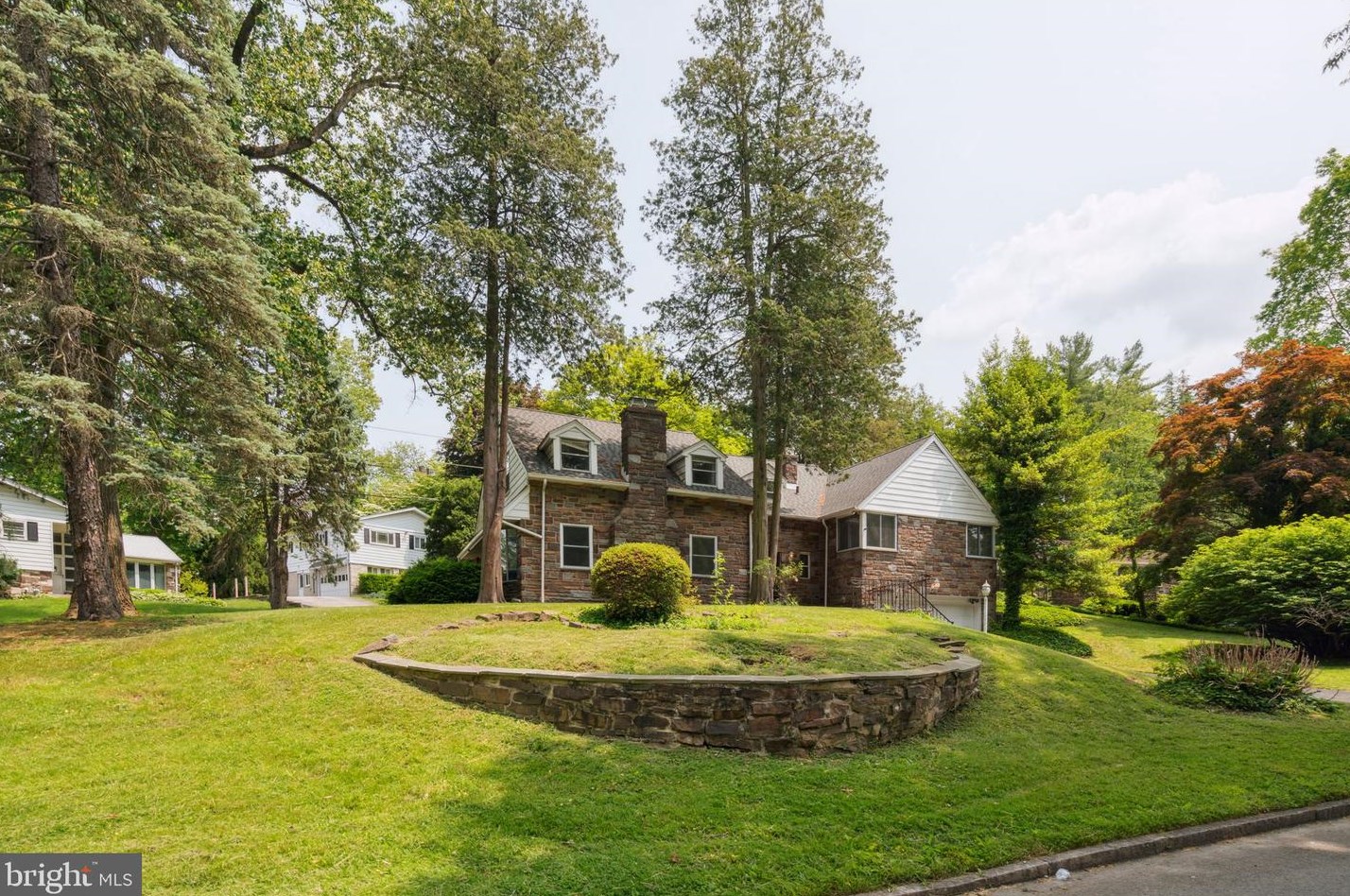 305 Penbree Cir, Cynwyd, PA 19004