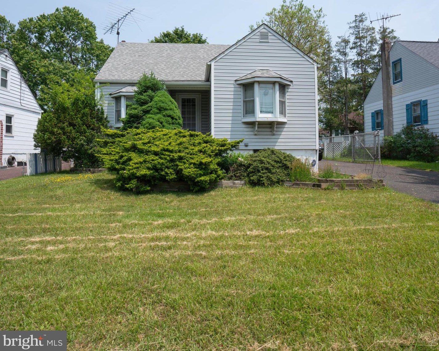 1037 E Main St, Lansdale, PA 19446