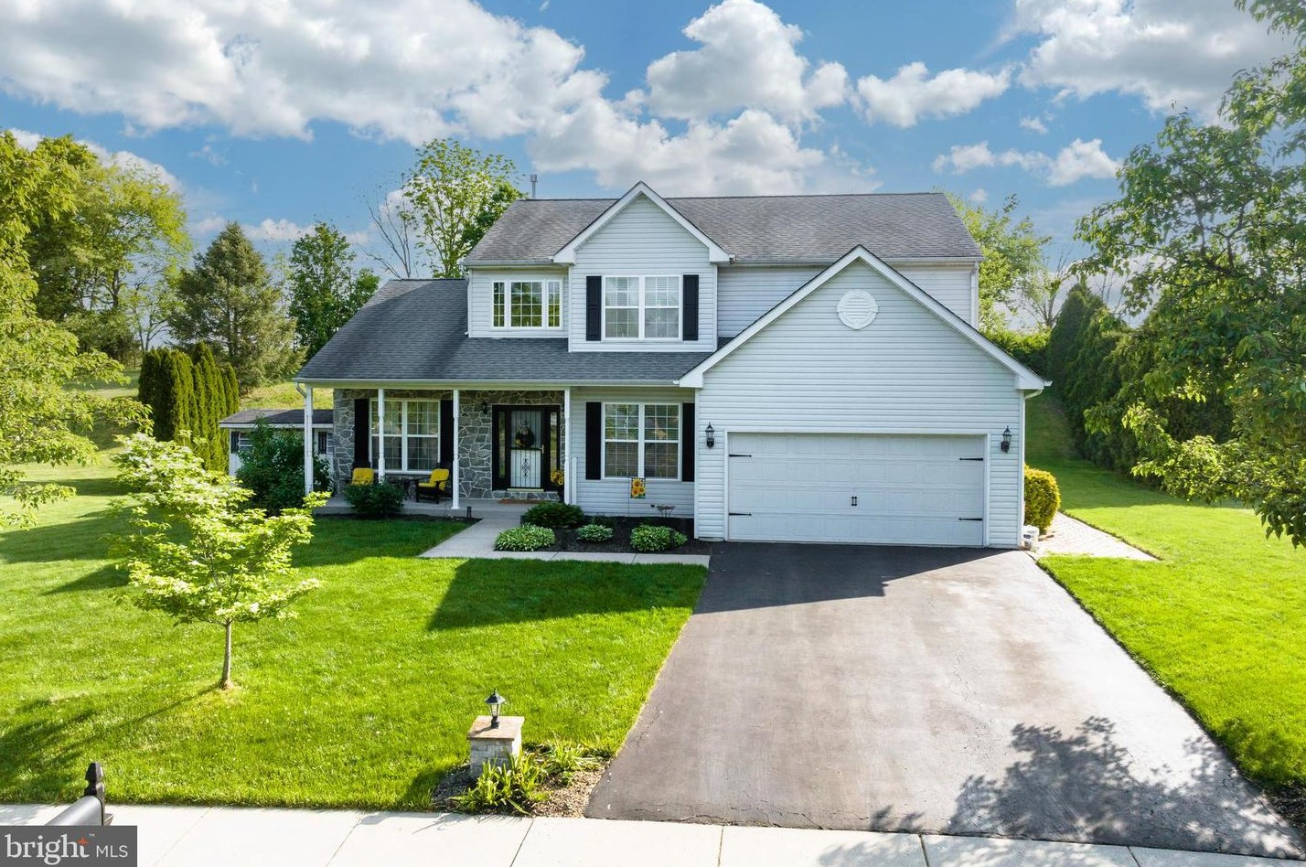 30 Ashley Cir, Gilbertsville, PA 19525