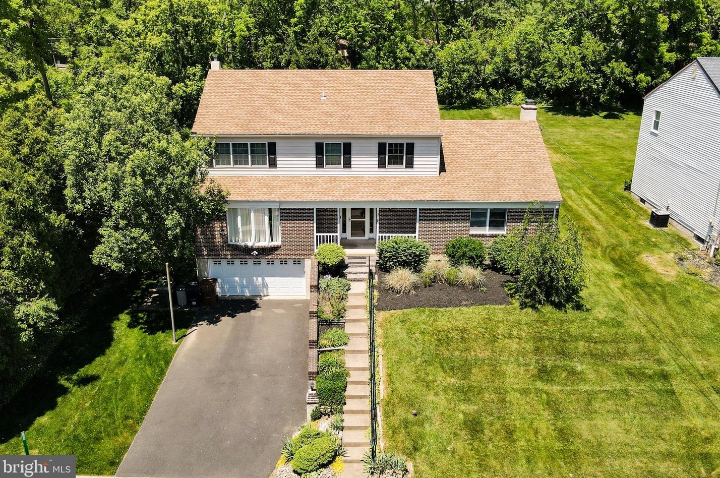 1310 Dundee Dr, Dresher, PA 19025