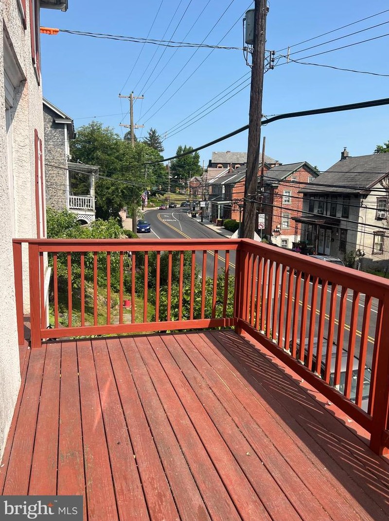 63 Main St, Collegeville, PA 19473