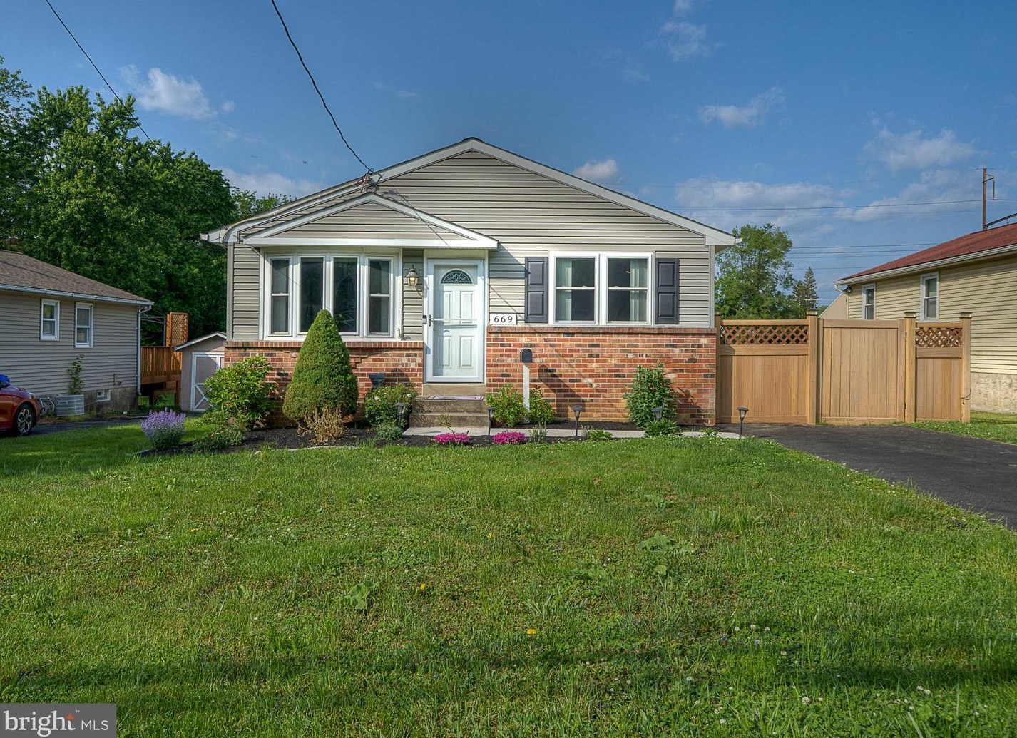 669 Brooke Rd, Ardsley, PA 19038-1503
