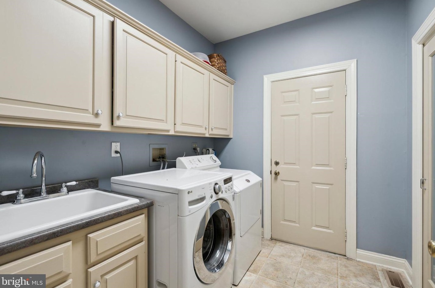 1204 Wellsley Ct, Prospectville PA 19002-2121 exterior