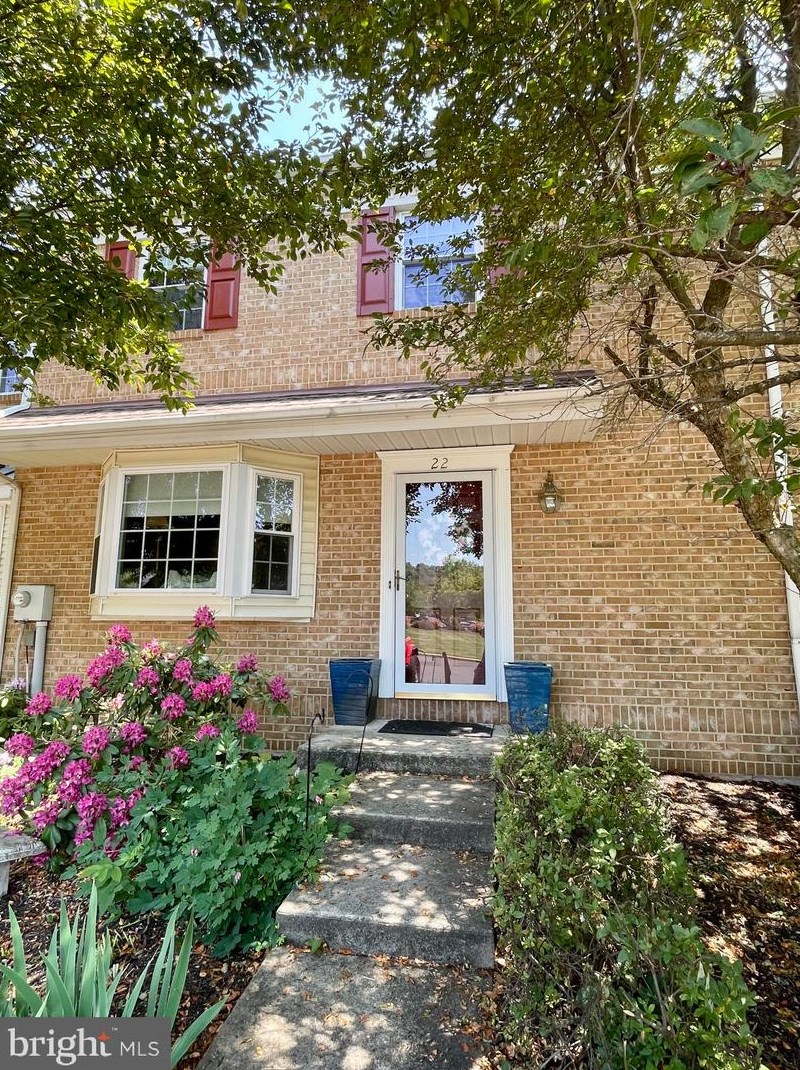 22 Stafford Sq, Spangsville, PA 19512-9739